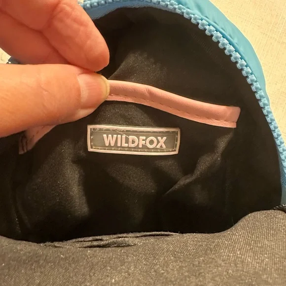 Wildfox Light Blue Sling Bag - Picture 4 of 7